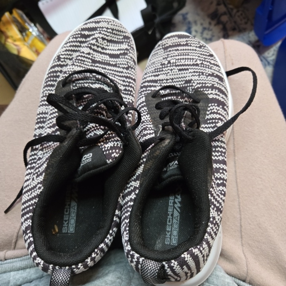 Women's‎ Sketchers Memory Foam Sz 7, Black,White & Grey Black Shoe Strings